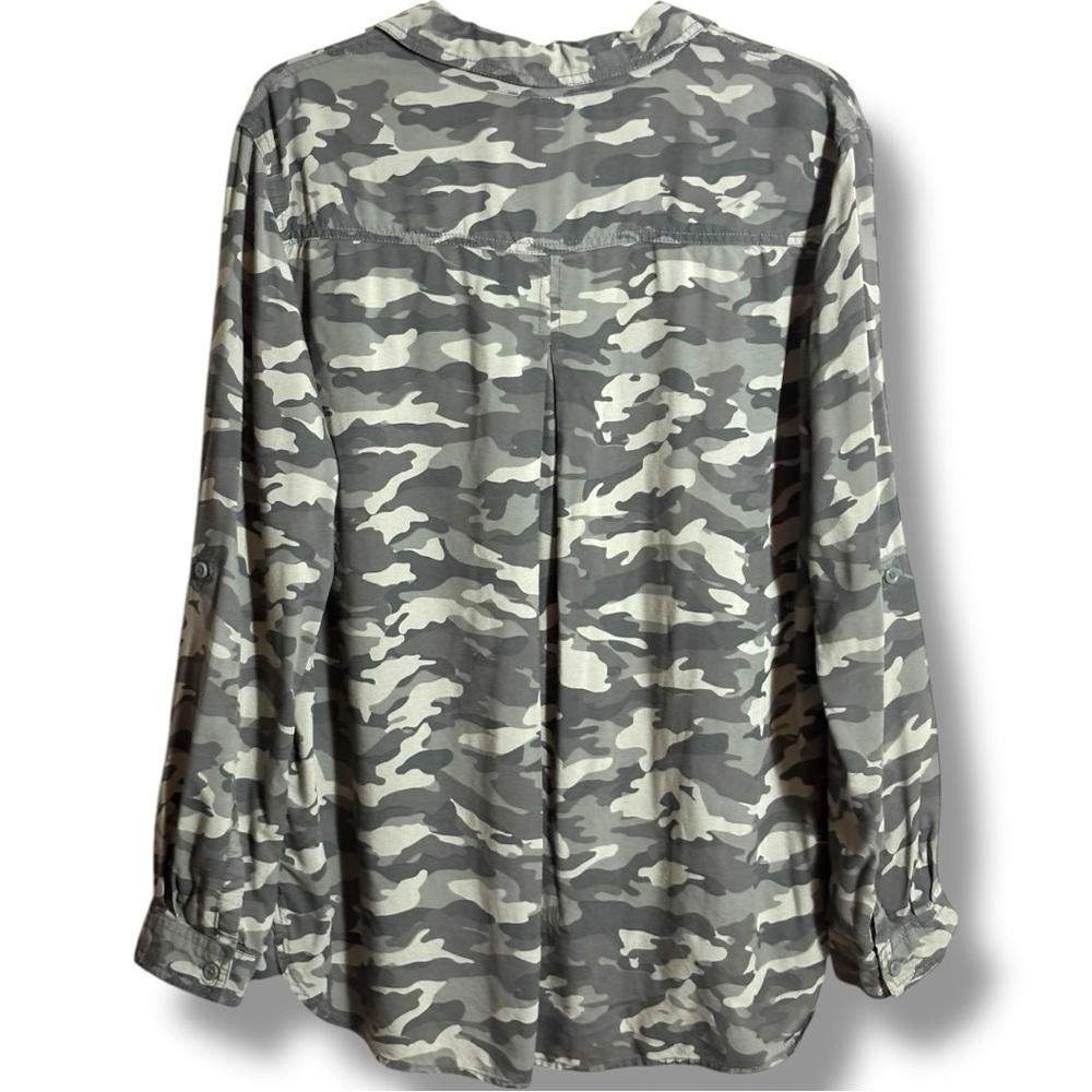 Beach Lunch Lounge Stylish Green Camouflage Long Sleeve Button Down Shirt - Picture 16 of 16
